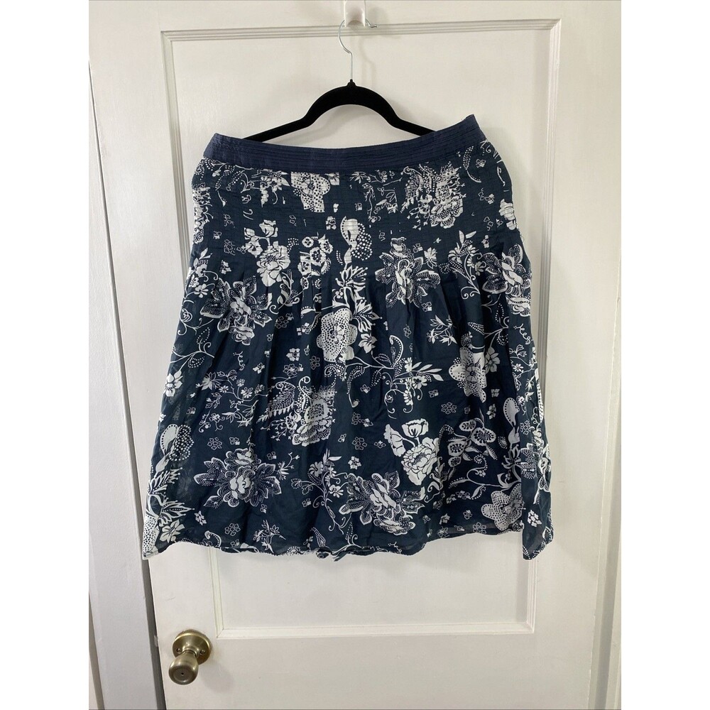 Women's Folia Skirt - Size 11 - Blue/White - Floral  Pleated Side Zip